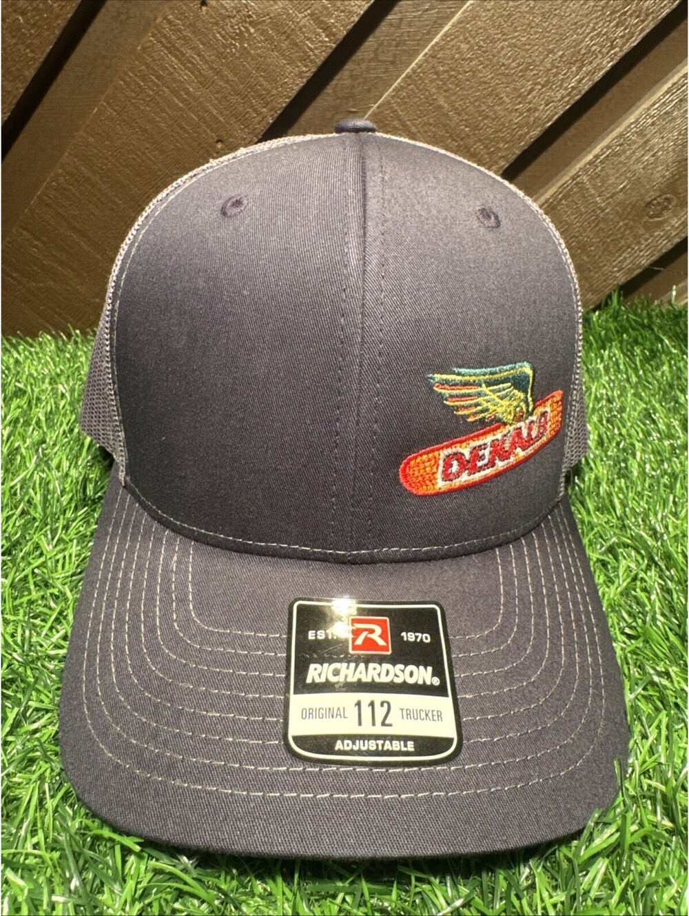 NWT DEKALB Seed Corn Hat Richardson 112 Trucker Snapback Charcoal Gray